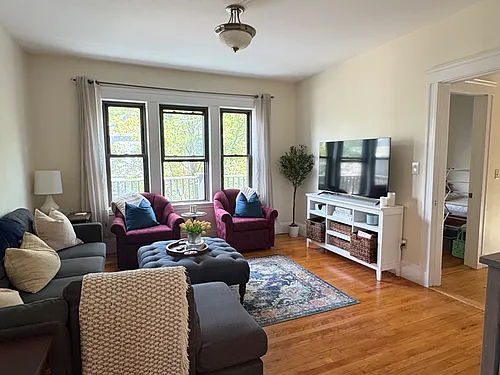35 Stoughton St #2 Photo 1