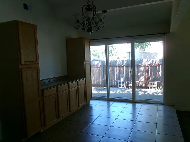 9685-9687 Lake Natoma Dr — Photo 7