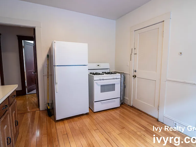 28 Commonwealth Rd #1 — Photo 11