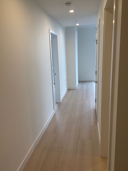 Surrey Apartment for rent - 2 Bedrooms — photo 5