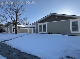 39615 Village Wood Ln, Novi, MI 48375