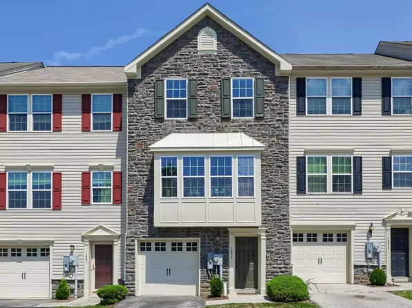 1277 Stonehaven Way, York, PA 17403