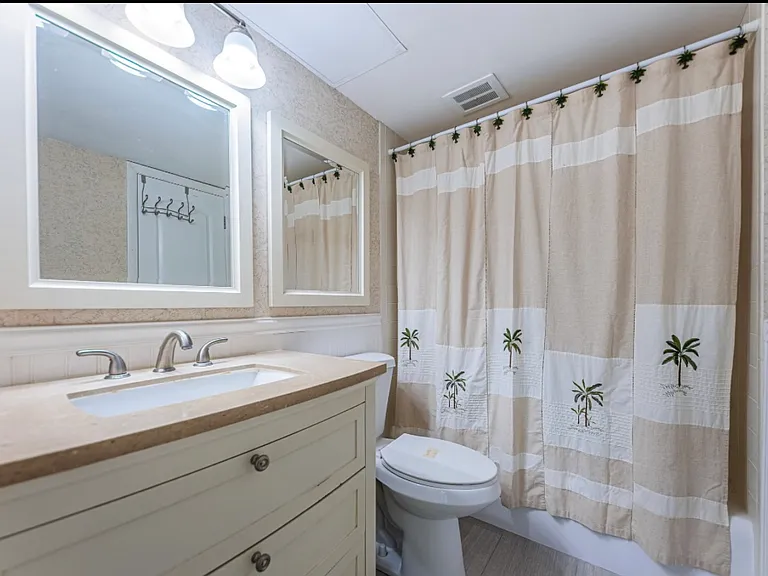 4750 Cove Cir #304 — Photo 9