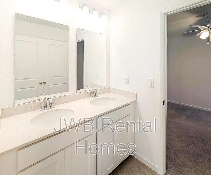 3174 Raven Trce — Photo 11