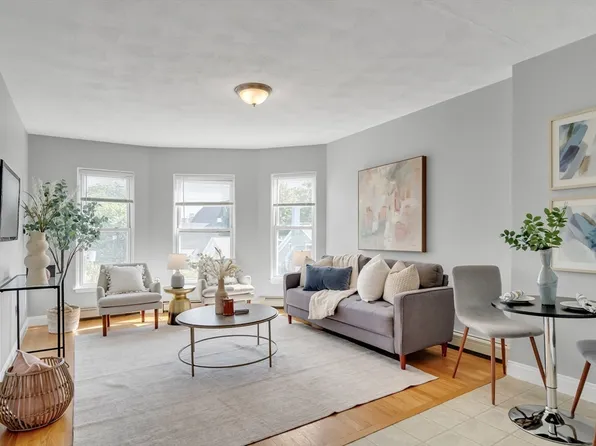 73 River St Ste 4B, Cambridge, MA 02139