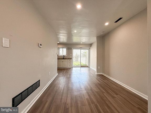 4th image of 119 Rose Ln