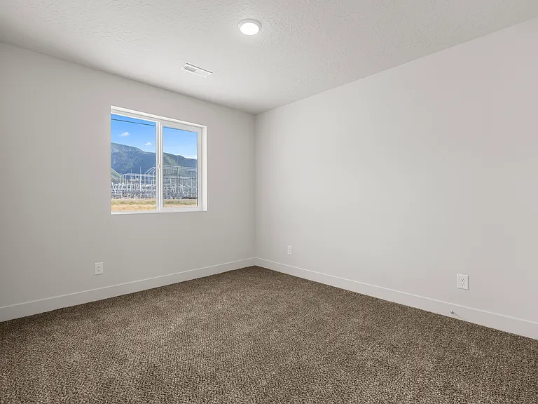 759 W Lone Pine Ln — Photo 9