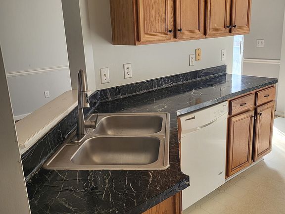 5th image of 3574 Dyer Parke Ln SW