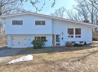 9 Spring Ln, Framingham, MA 01701