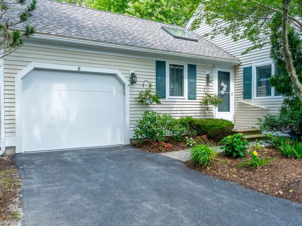 8 Executive Drive, Mashpee, MA 02649