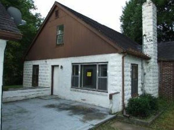 4th image of 2534 Larkwood Ln