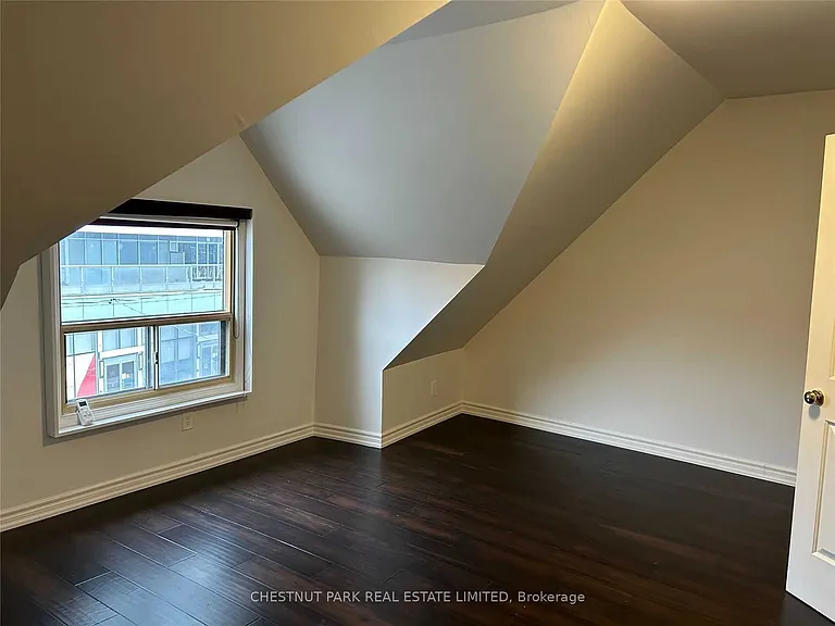 179 Avenue Rd #2 — Photo 18