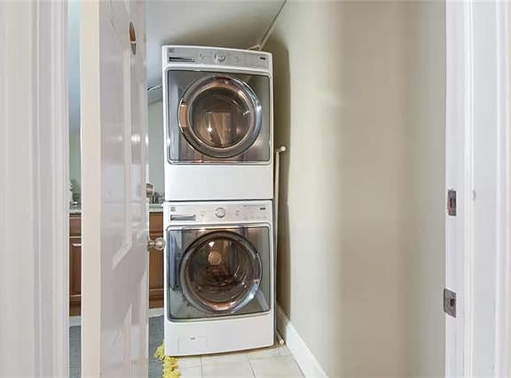 4th image of 1212 Treme St #B