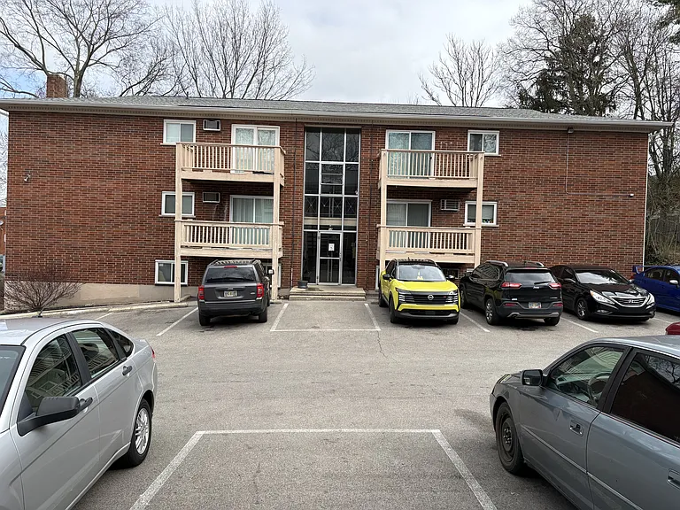 Hidden Oaks Apartments — Photo 6