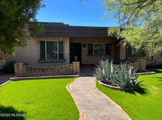 2404 N Shade Tree Ln, Tucson, AZ 85715