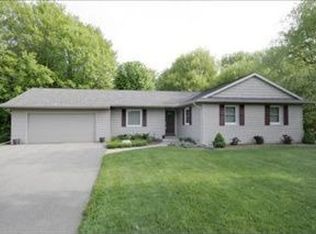7727 N Gleneagle Dr, Kalamazoo, MI 49048