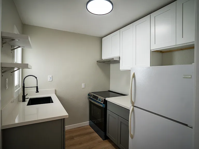 4155 Elm Ave — Photo 6