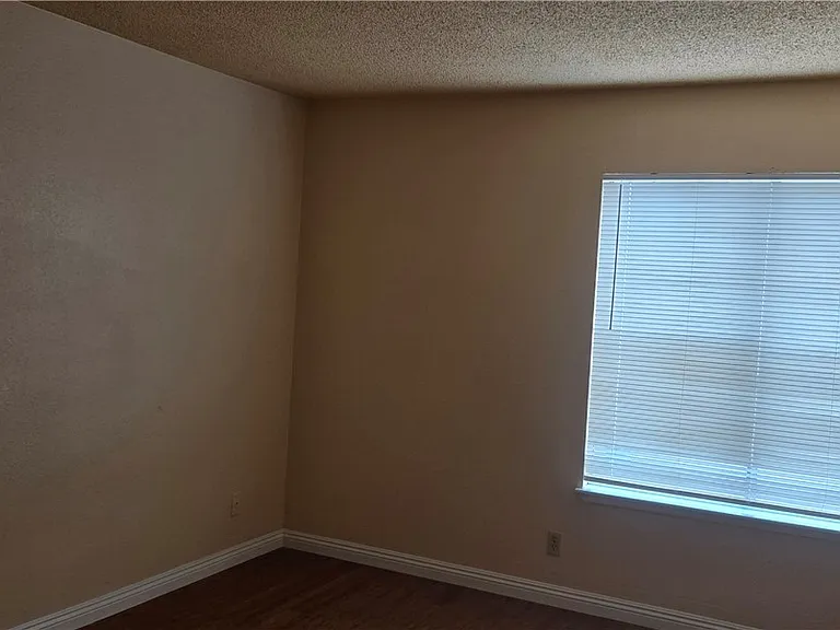 4459 Skyview Dr — Photo 14