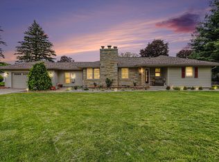 210 Maplecrest Ave, Sturgis, MI 49091