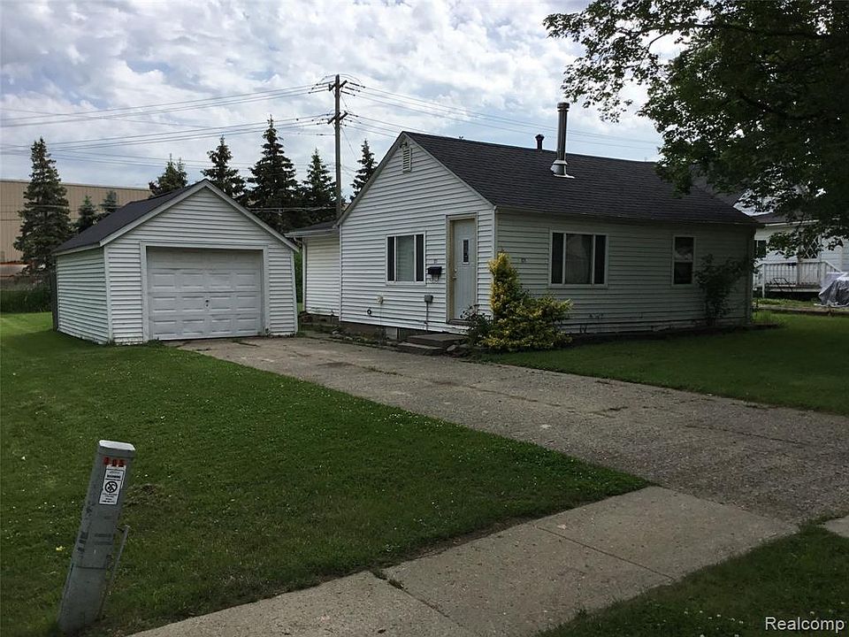 321 S Elm St, Lapeer, MI 48446 MLS 2210015057 Zillow