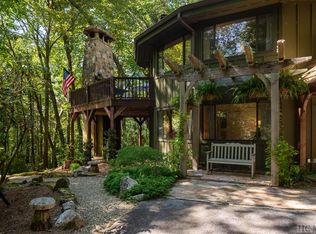 200 Holt Knob Rd, Highlands, NC 28741