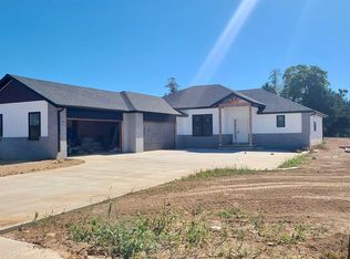 528 Fox Creek Rd, Rogersville, MO 65742