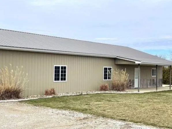 1551 245th St, Mount Pleasant, IA 52641