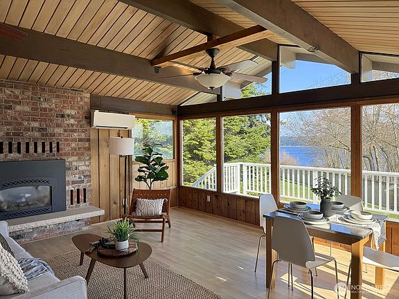 5th image of 1412 Commodore Place