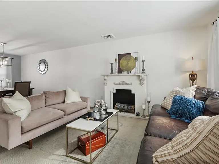 4 Templar Ct — Photo 12