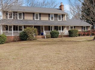 6519 Poages Mill Dr, Roanoke, VA 24018