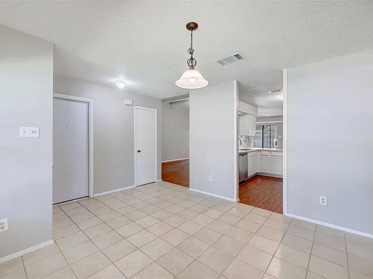 12601 Europa Ln — Photo 9