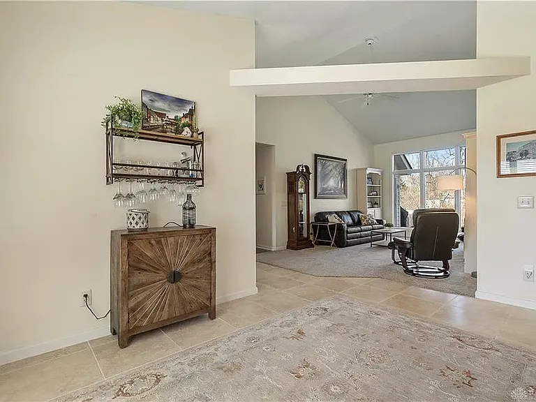 42 Patton Dr — Photo 6