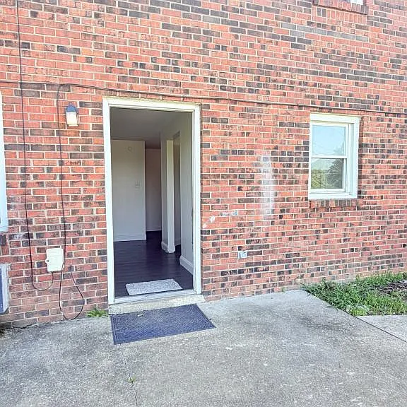 116 Salter Rd #3 — Photo 2