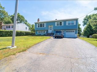 84 Redcoat Rd, Waterbury, CT 06704