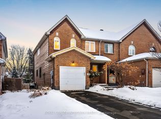 13 Robarts Cres, Ottawa, ON K2L3Z6