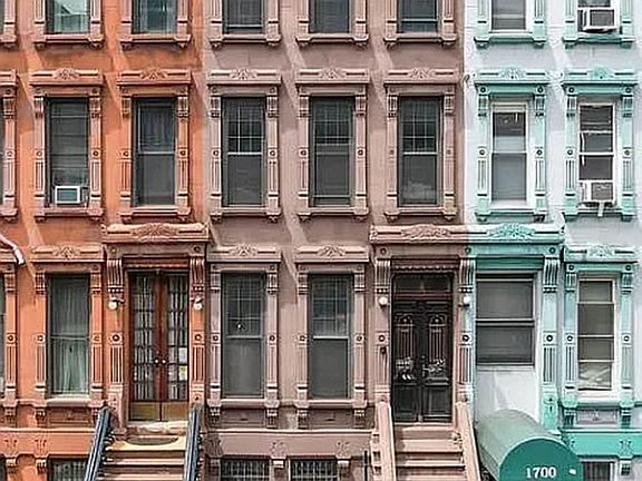 5th image of 1698 Lexington Ave #4A