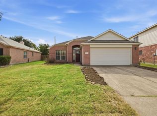 1903 Manor Dr, Baytown, TX 77521