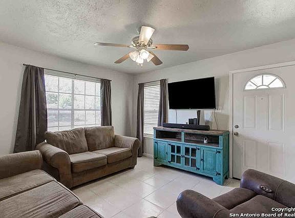 3rd image of 3035 COCONINO DR