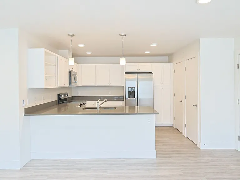 Nexus Point Apartments — Photo 44