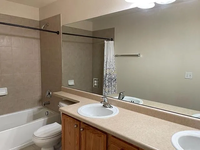 7450 Chancellor Dr — Photo 11