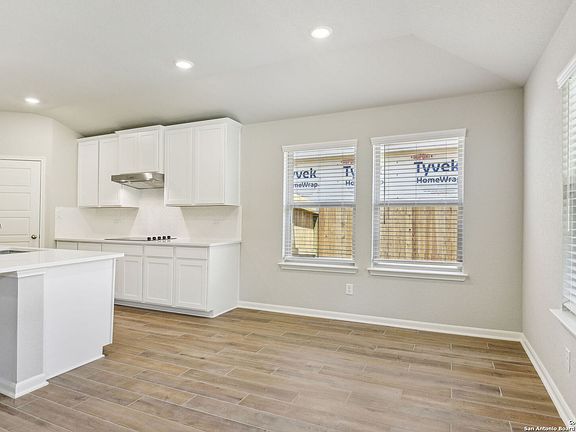 5th image of 29230 Angelfish Boulevard