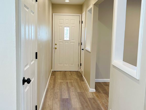 5th image of 288 Fairbanks Ave #1