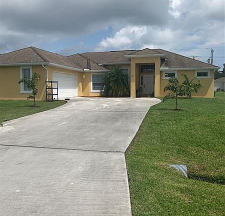 2nd image of 1493 SW Leisure Ln