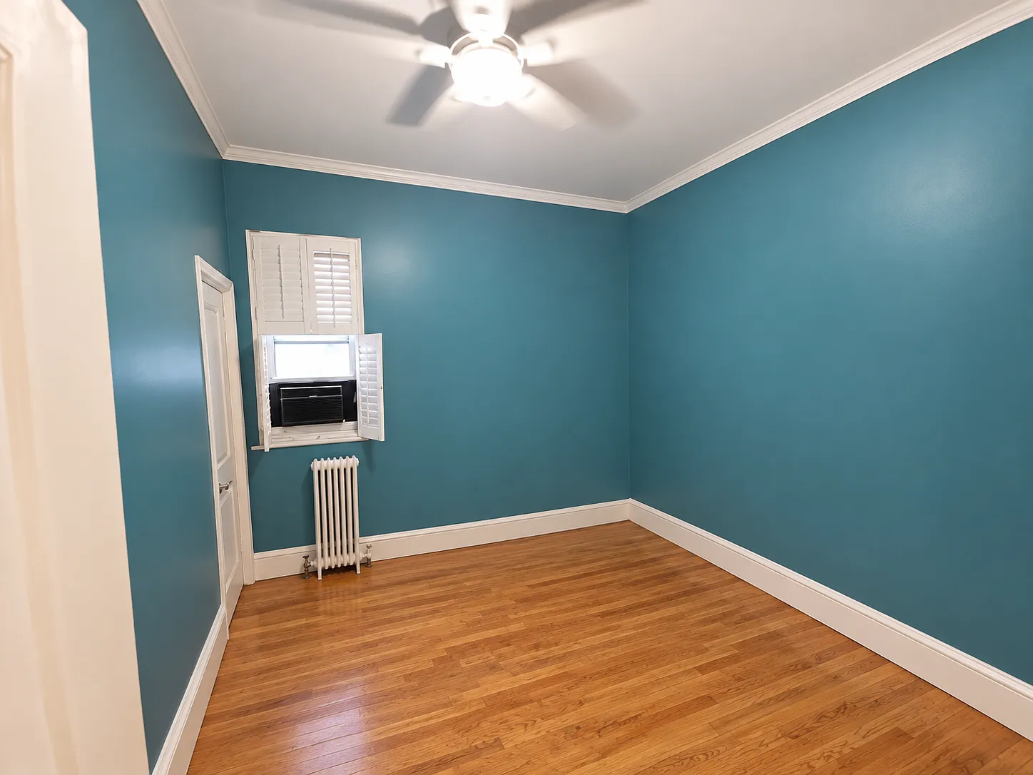 2 bed, 1000 sqft, $3,200 — Photo 4