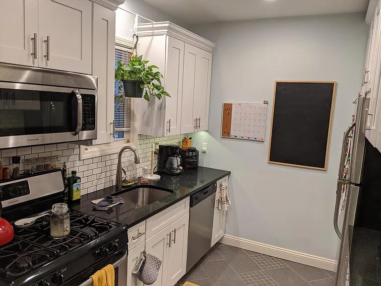 2334 Maple Ave #1 — Photo 4