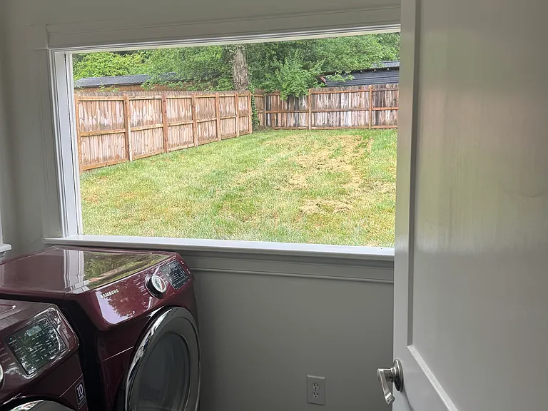 2903 Berkley Dr — Photo 6