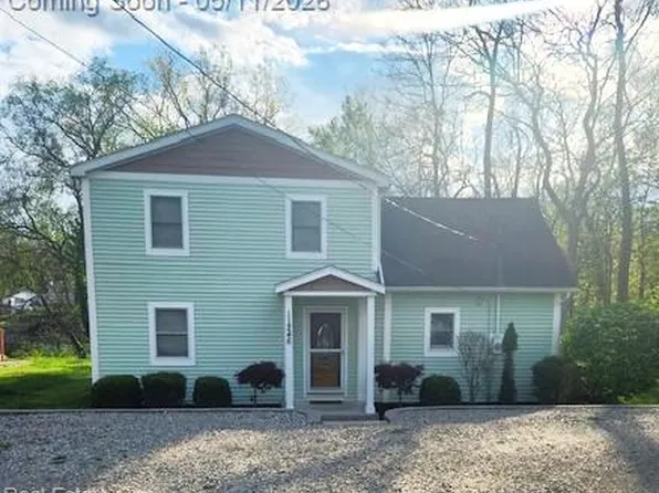 11246 Hiland Ct, Pinckney, MI 48169