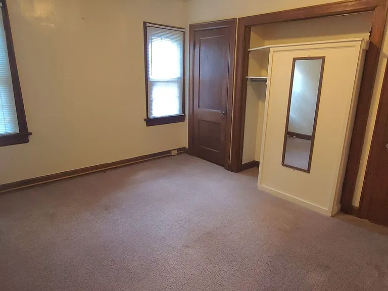 2054 Iuka Ave — Photo 9