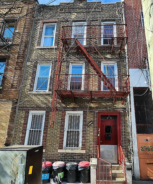 1st image of 2764 W 15th St #5