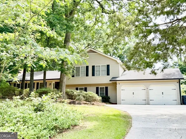 234 Devant Pl SW, Lilburn, GA 30047